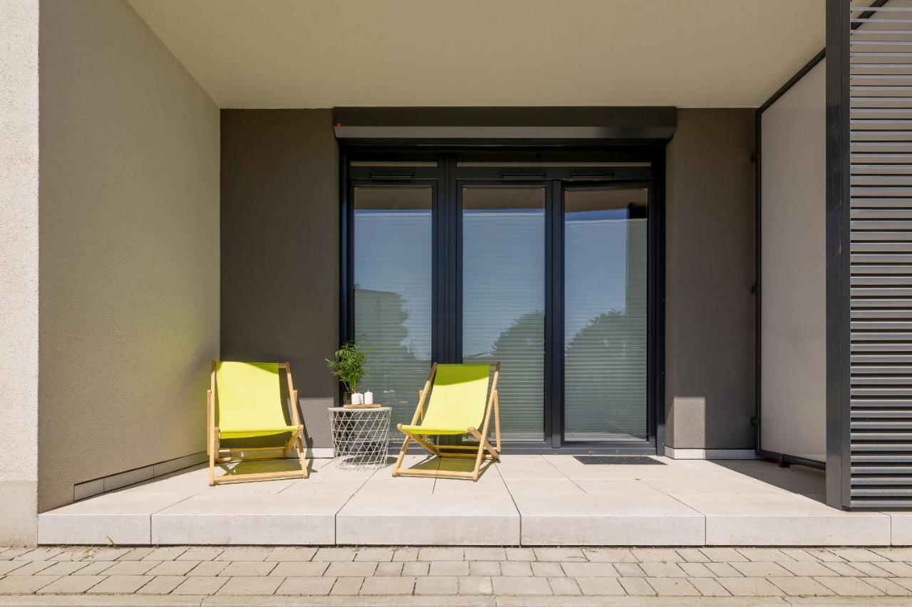 Krakow Studio With Parking & Terrace Near Zalew Bagry By Renters Prestige Экстерьер фото