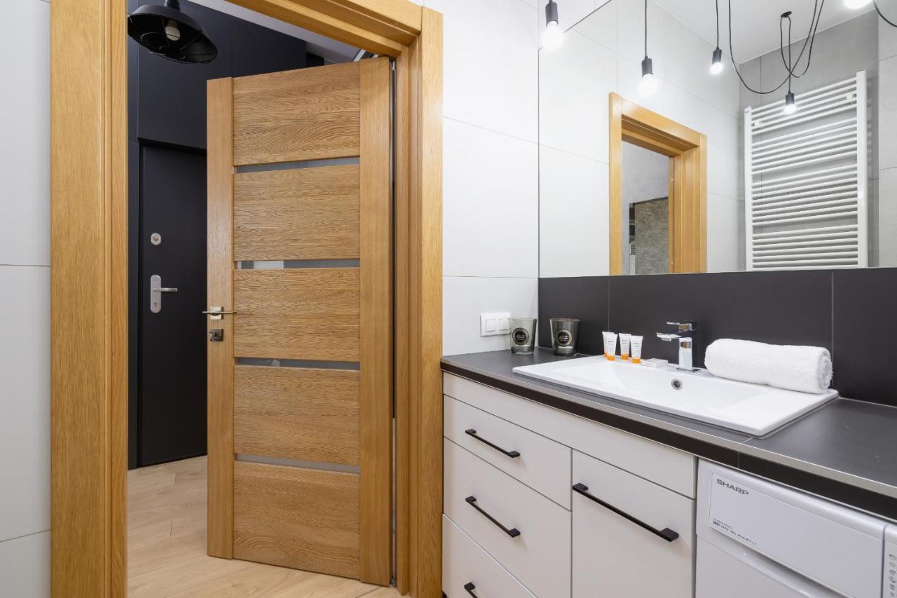 Krakow Studio With Parking & Terrace Near Zalew Bagry By Renters Prestige Экстерьер фото